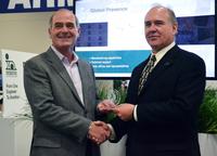 Rod Howell, Libra Industries’ CEO, presented the award to Patrick Ryan, Americas Sales Manager at Indium Corporation, during the recent IPC APEX EXPO. 